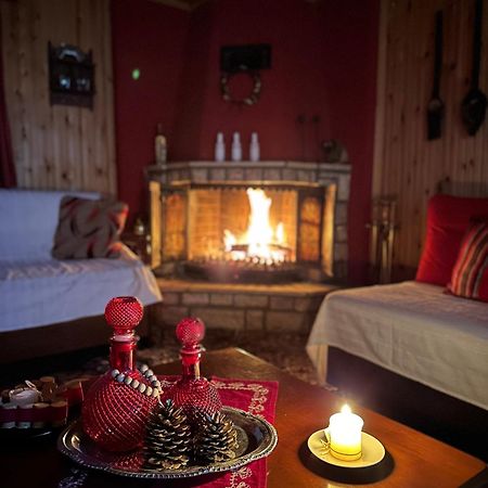 Traditional Wooden Apartment Koutsodímos Esterno foto